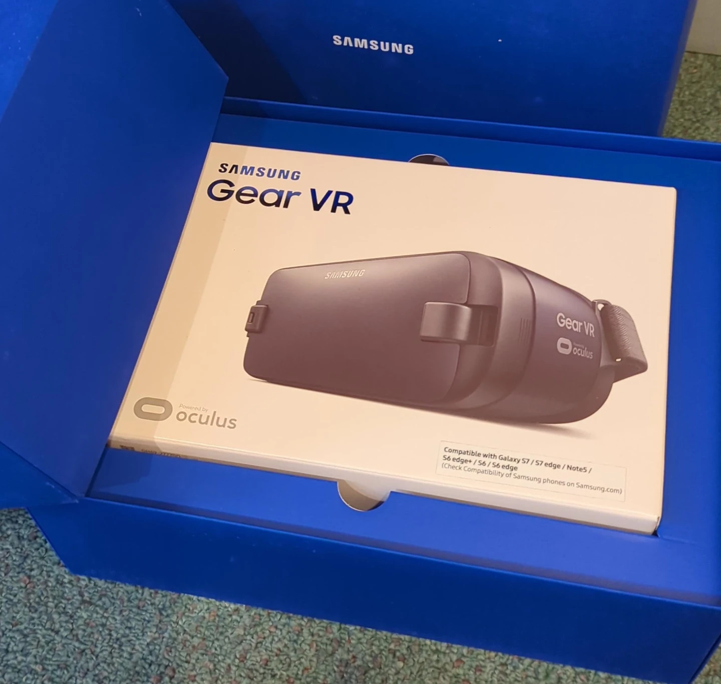 Samsung Gear VR Virtual Reality Headset