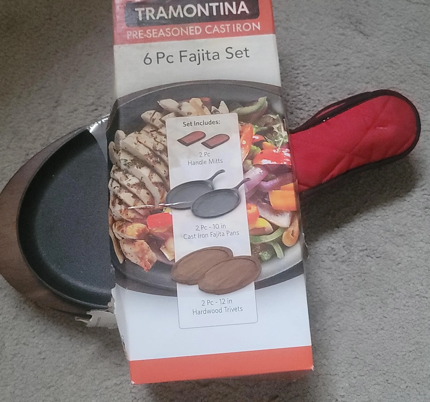 Tramontina 6 Pc Pre-Seasoned Cast Iron Fajita Set with Trivets
