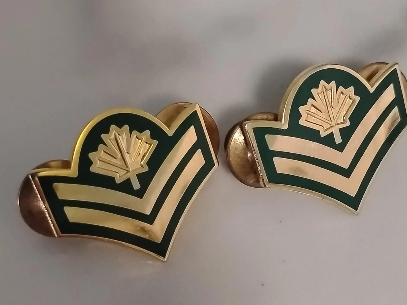 Canadian Military Rank Insignia Pins (Pair)