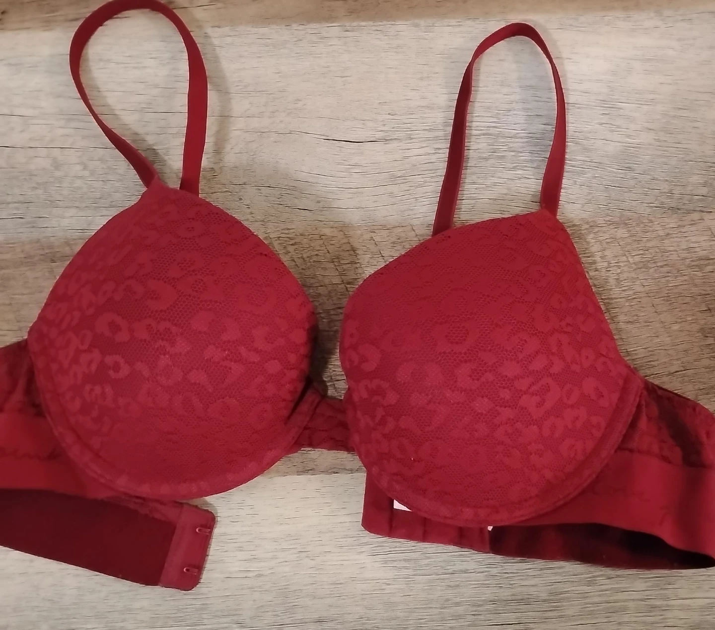 PINK Victoria's Secret Push-Up Bra 32C