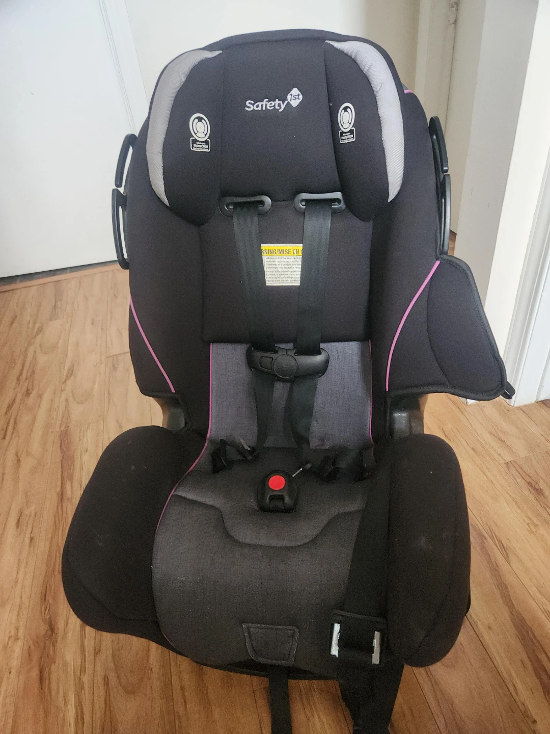 Safety 1st Alpha Omega Convertible Car Seat