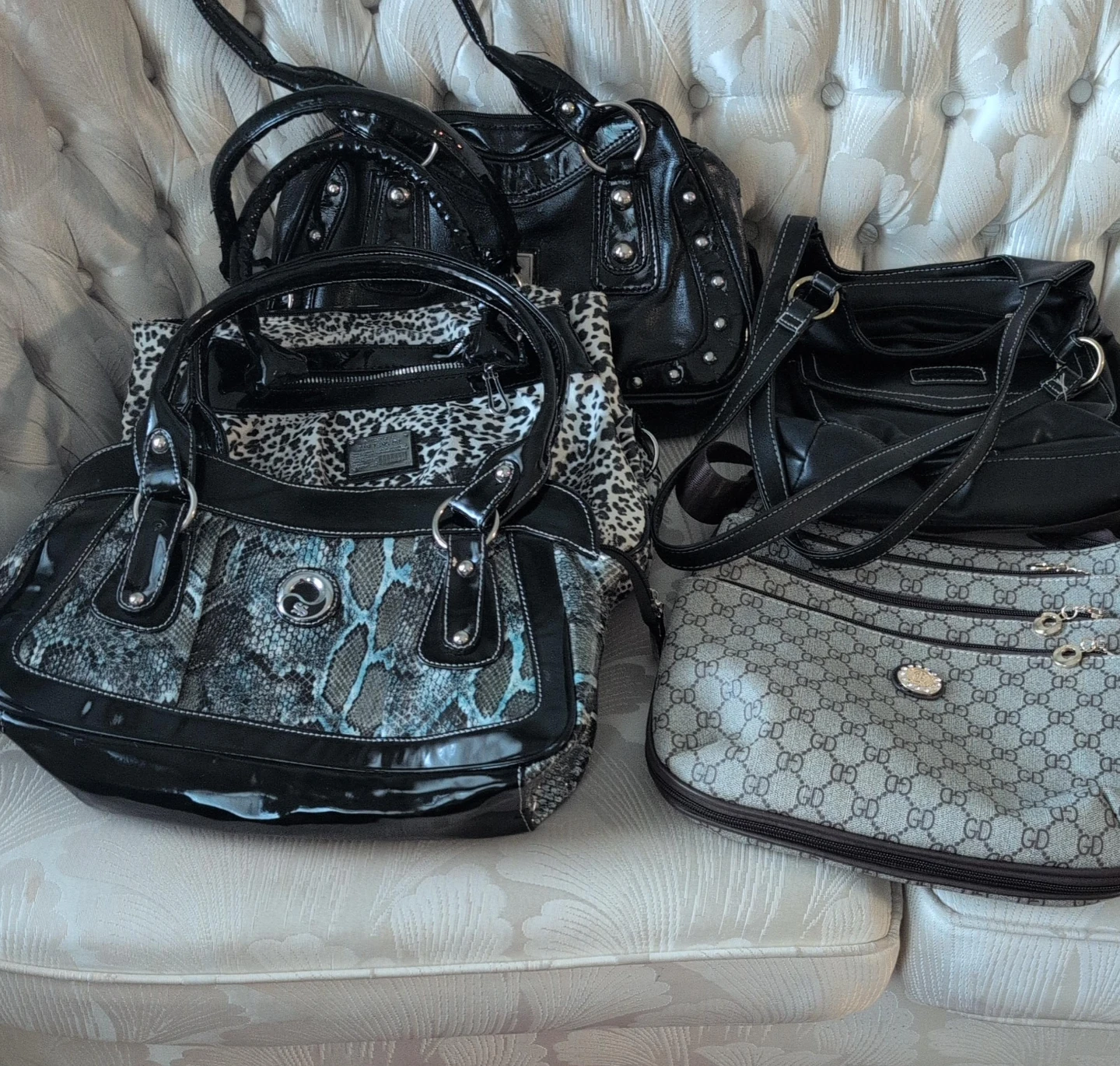 5 Women's Handbags 65 dollars 5 handbags