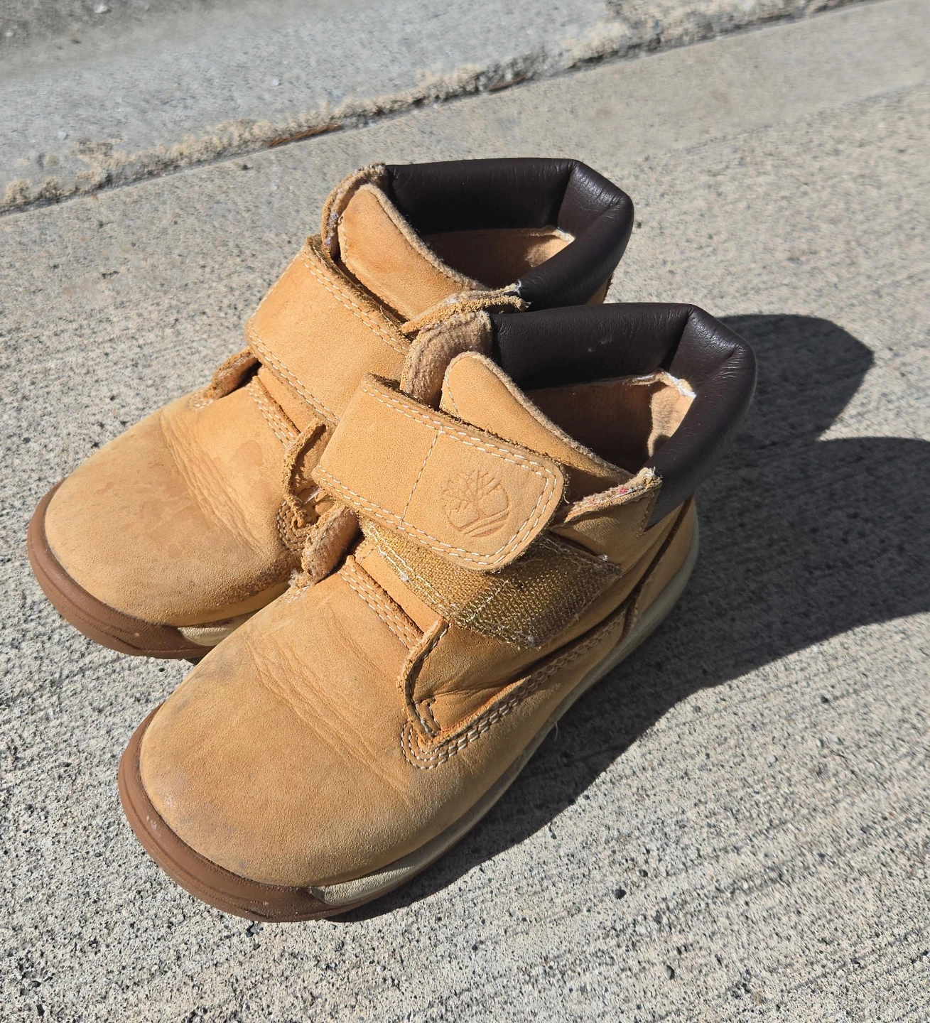 Timberland Toddler Boots Size 10K Tan Velcro