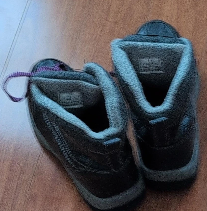 Keen Hiking Boots snow shoes