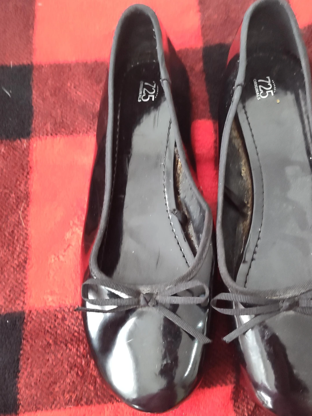 725 ORIGINALS Black Patent Ballet Flats with Bow