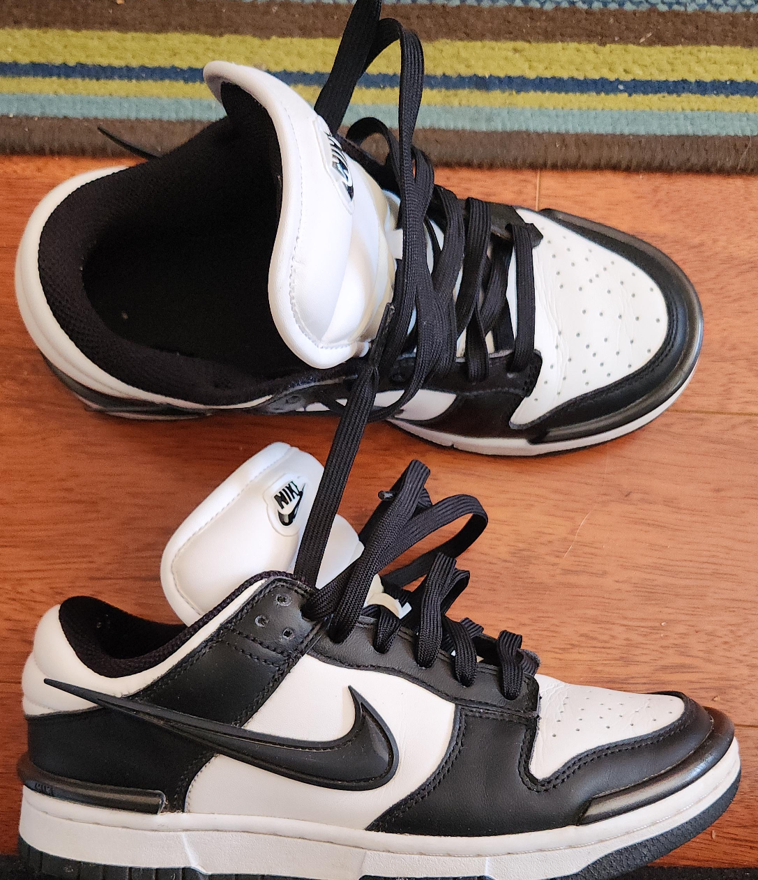 Nike Dunk Low Sneakers