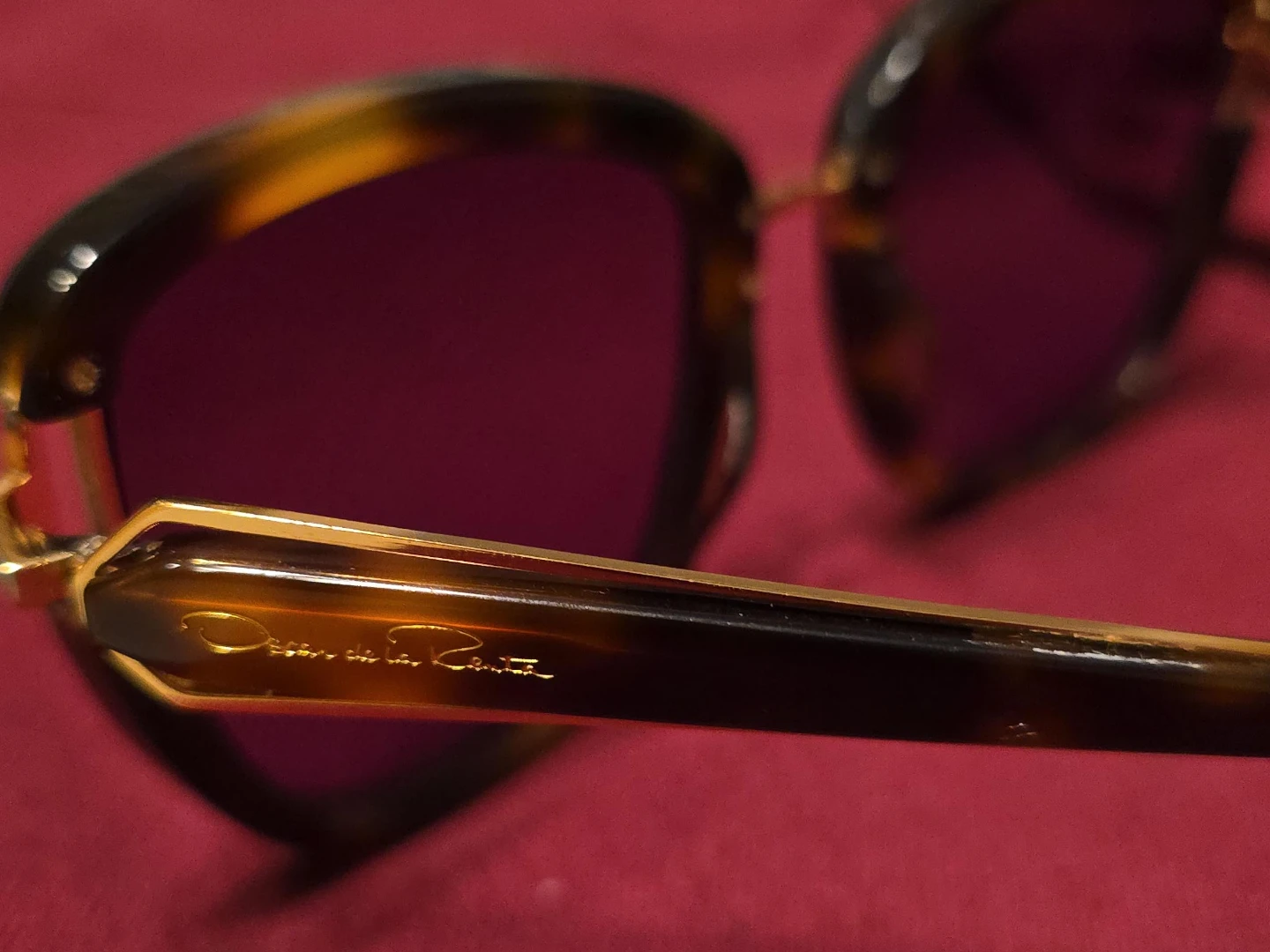 Oscar de la Renta Tortoiseshell Sunglasses