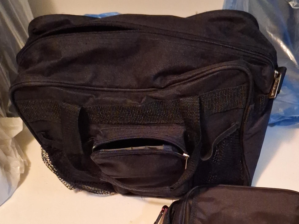 Black Duffle Bag with Multiple Pockets