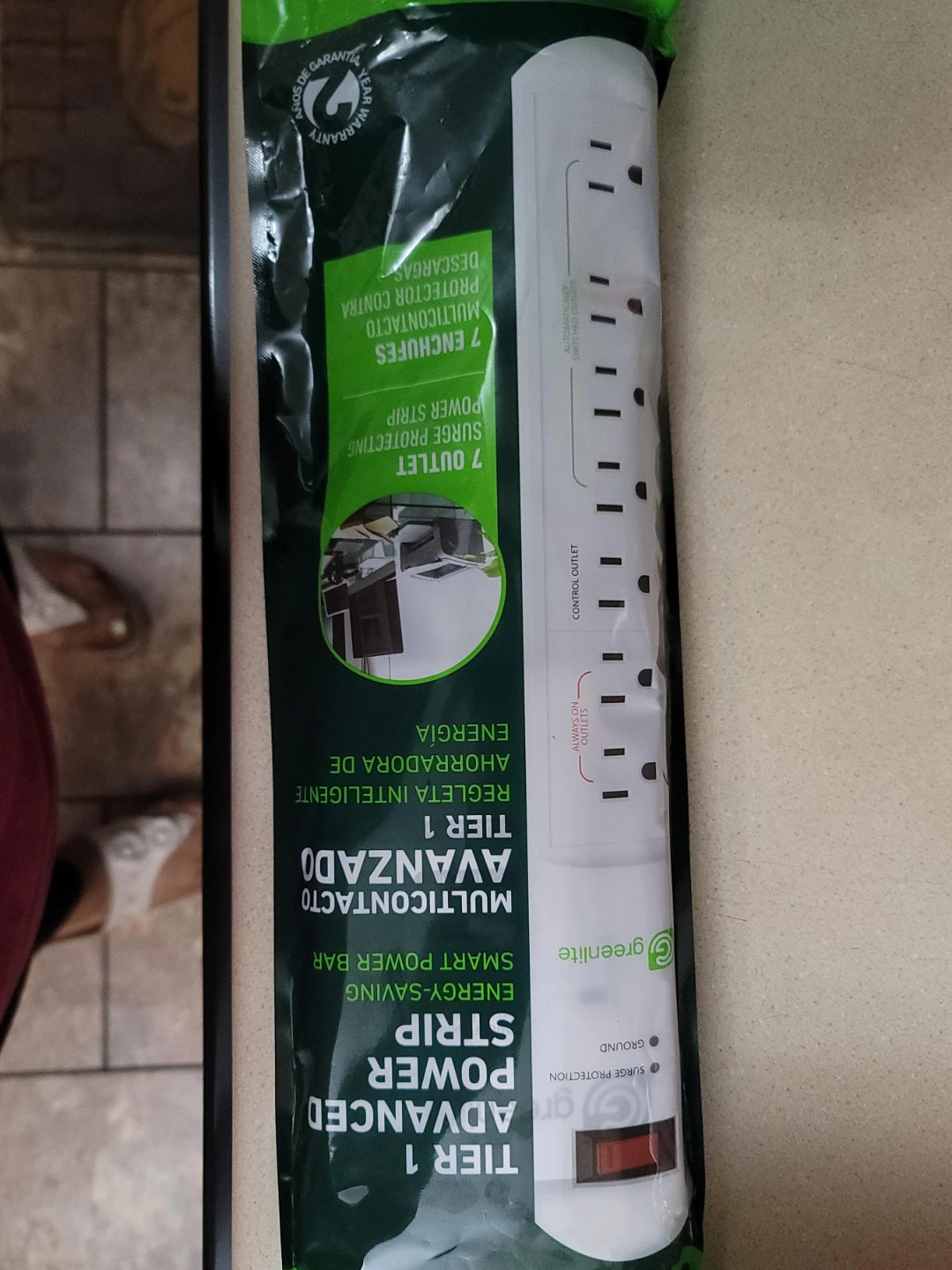 Greenlite Tier 1 Advanced 7-Outlet Surge Protecting Power Strip