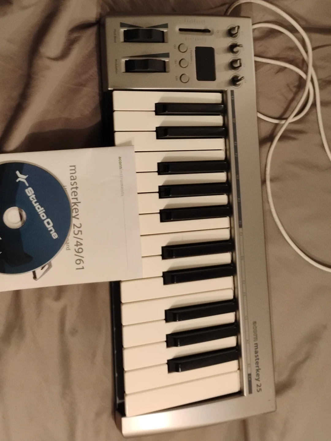 Acorn Masterkey 25 MIDI Keyboard Controller