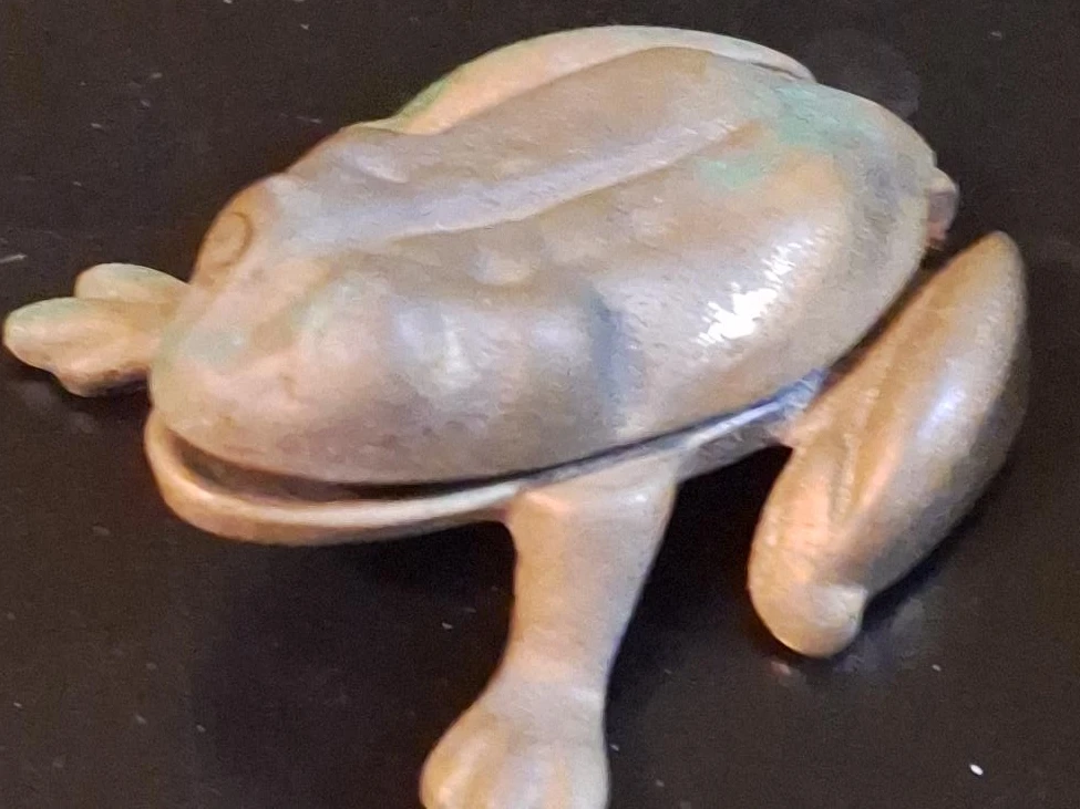 Vintage Frog Trinket Box