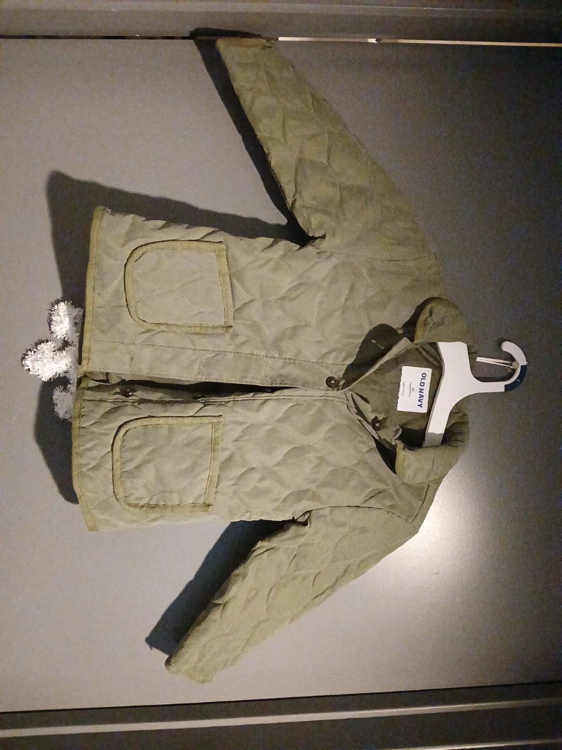 Old Navy Quilted Water-Resistant Jacket Size 3T