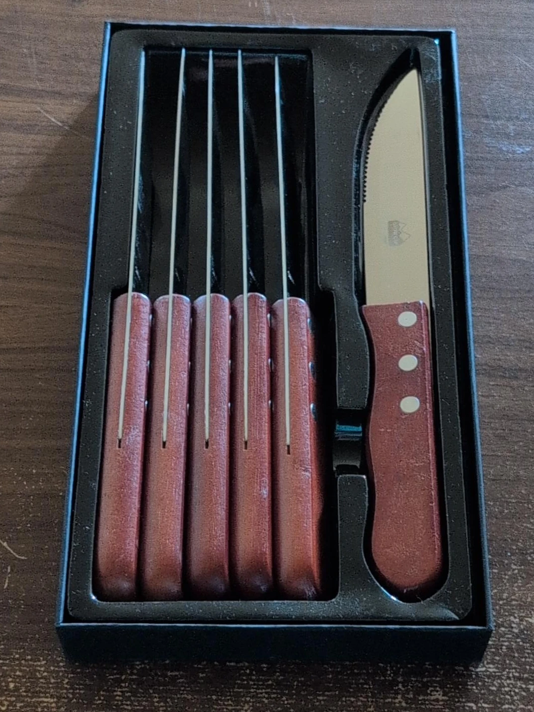 Set of 6 Steak Knives with Red Handles