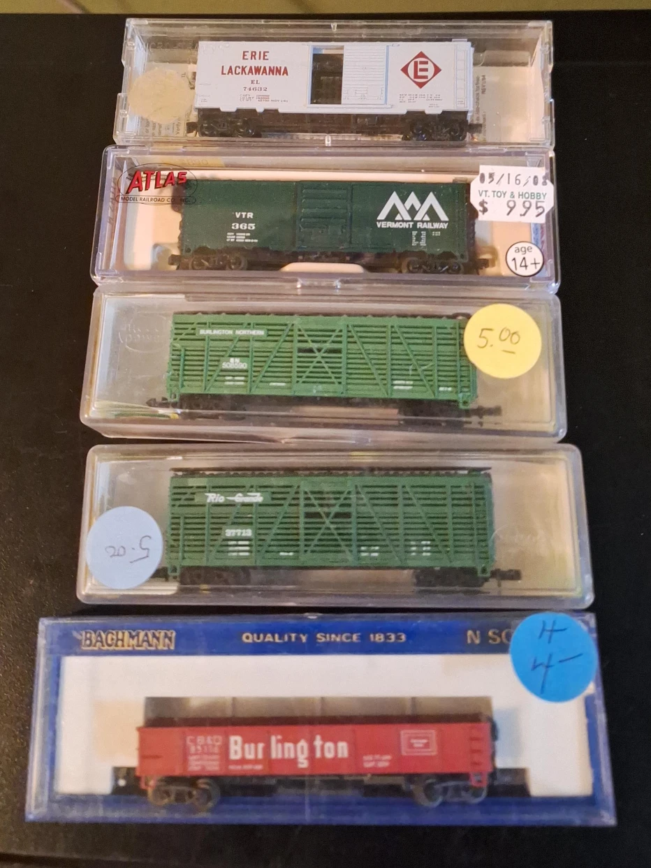Assorted N Scale Model Train Cars - Atlas , Bachmann,etc