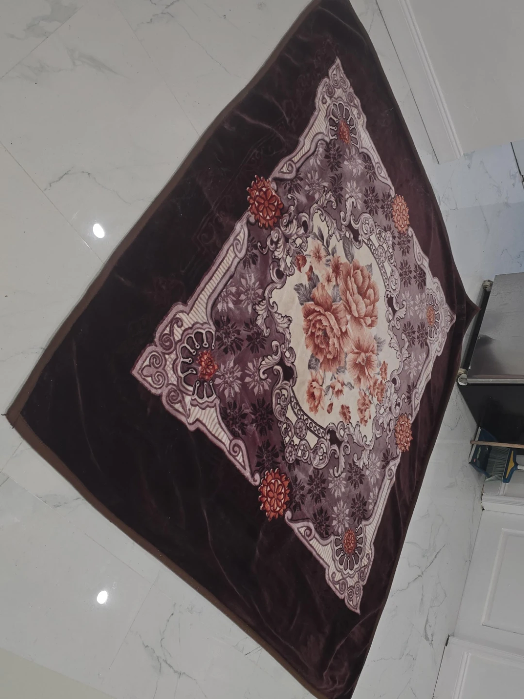 Floral Pattern Plush Blanket