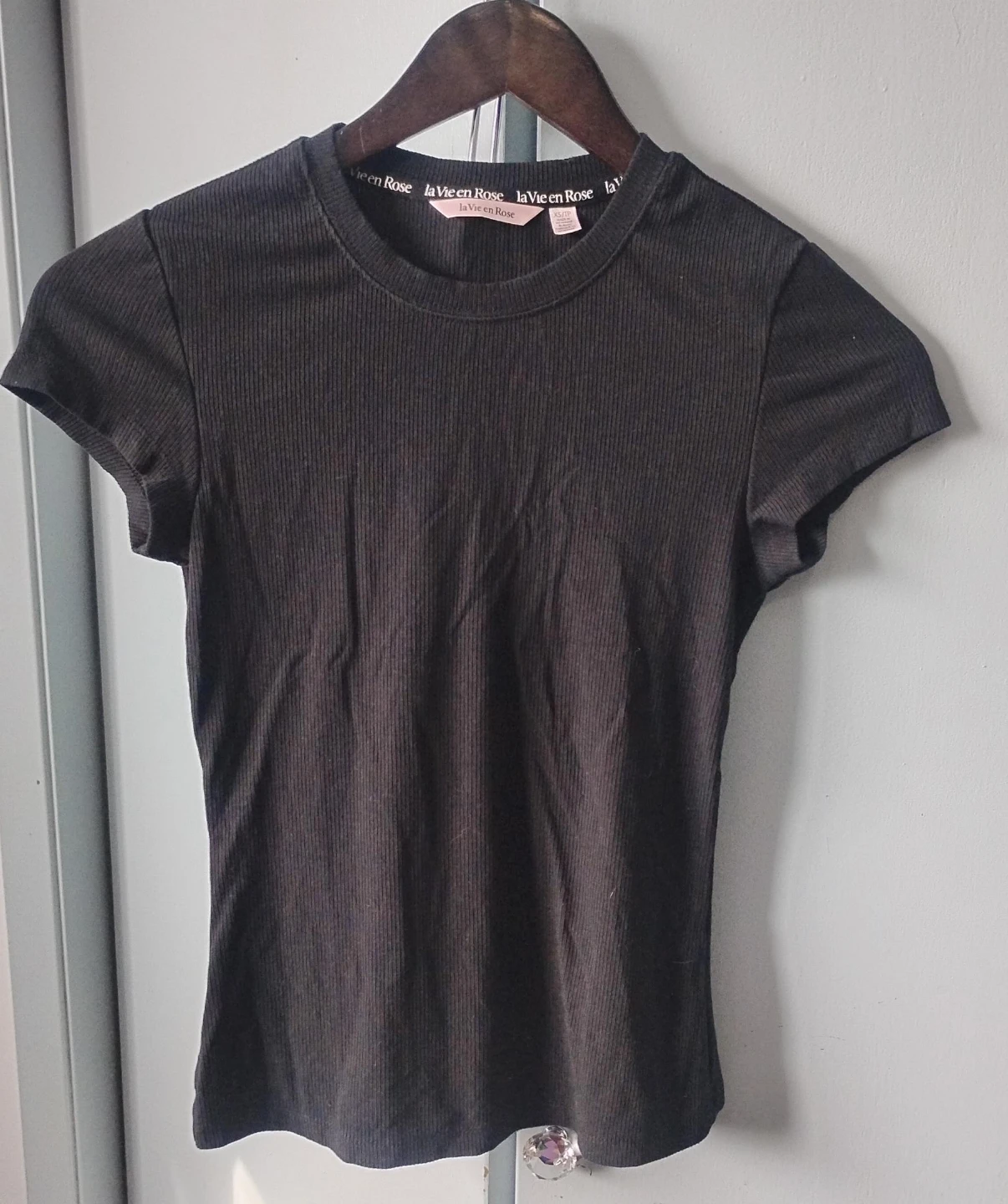La Vie en Rose Black Ribbed T-Shirt