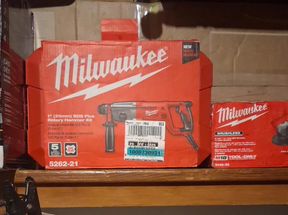 Milwaukee 1" (25mm) SDS Plus Rotary Hammer Kit 5262-21