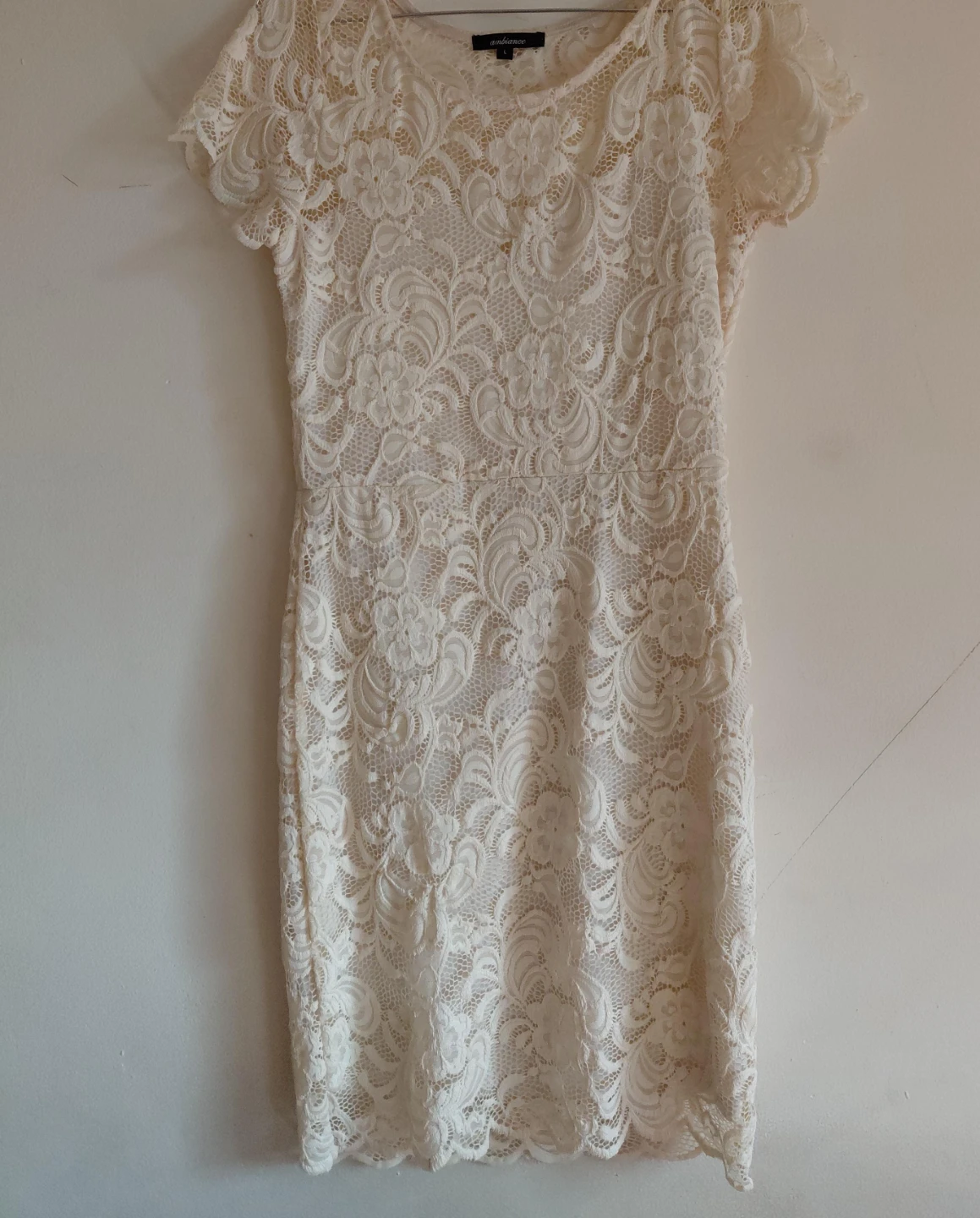 Cream Lace Dress with Short Sleeves
