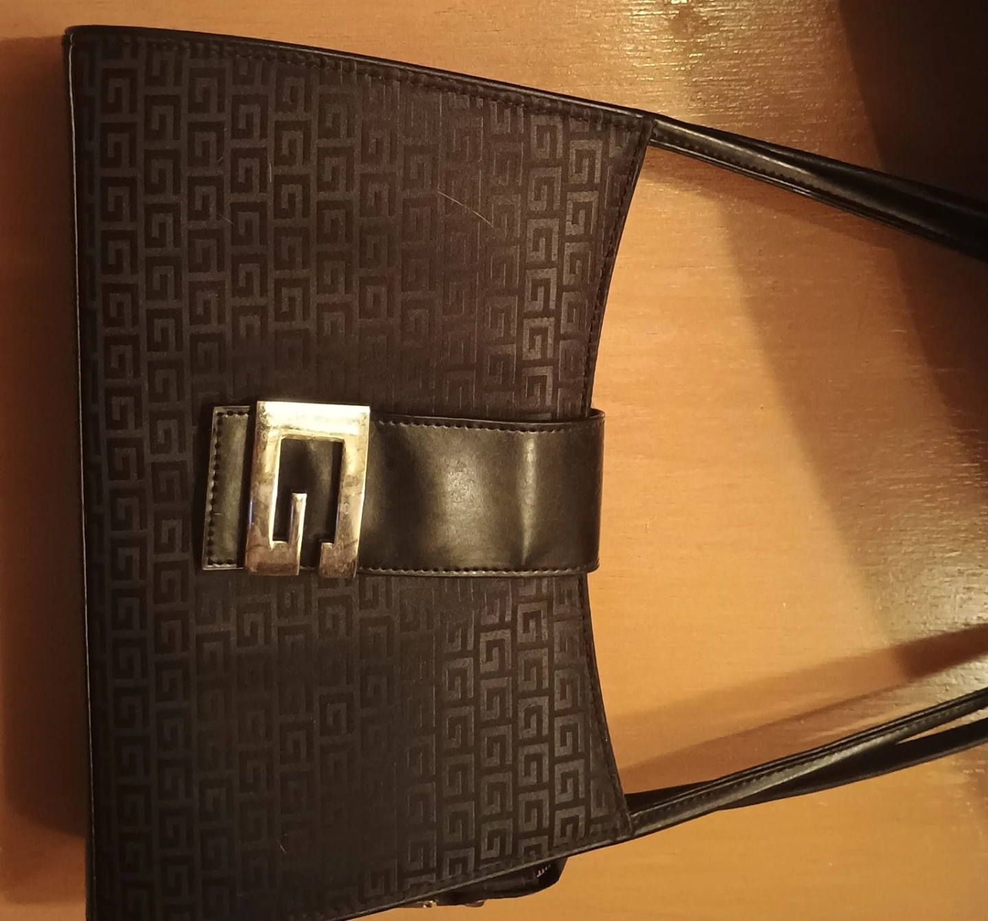 Guess Black Logo Shoulder Bag