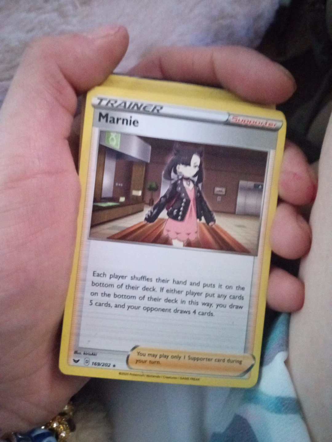 Pokemon Marnie Trainer Card 169/202