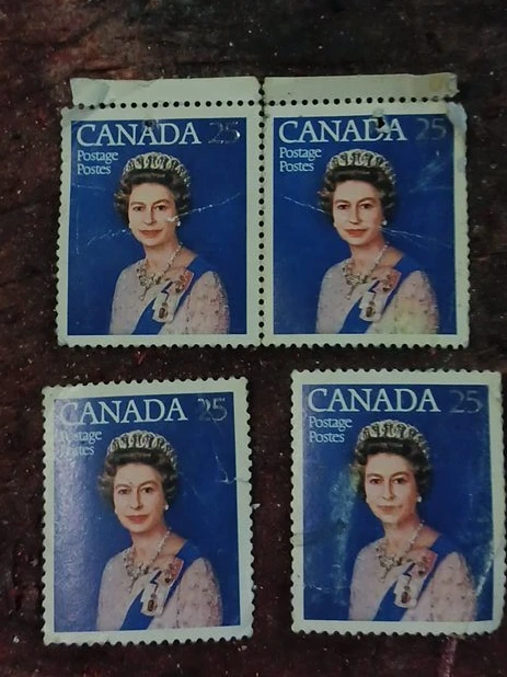 Canada 25 Postage Stamps - Queen Elizabeth II