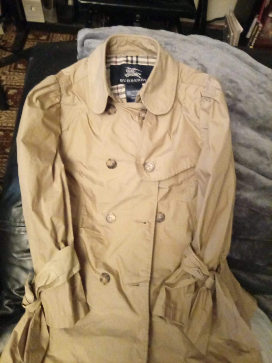 NWOT Burberry Kids Sz 4 Showrm Trench Coat