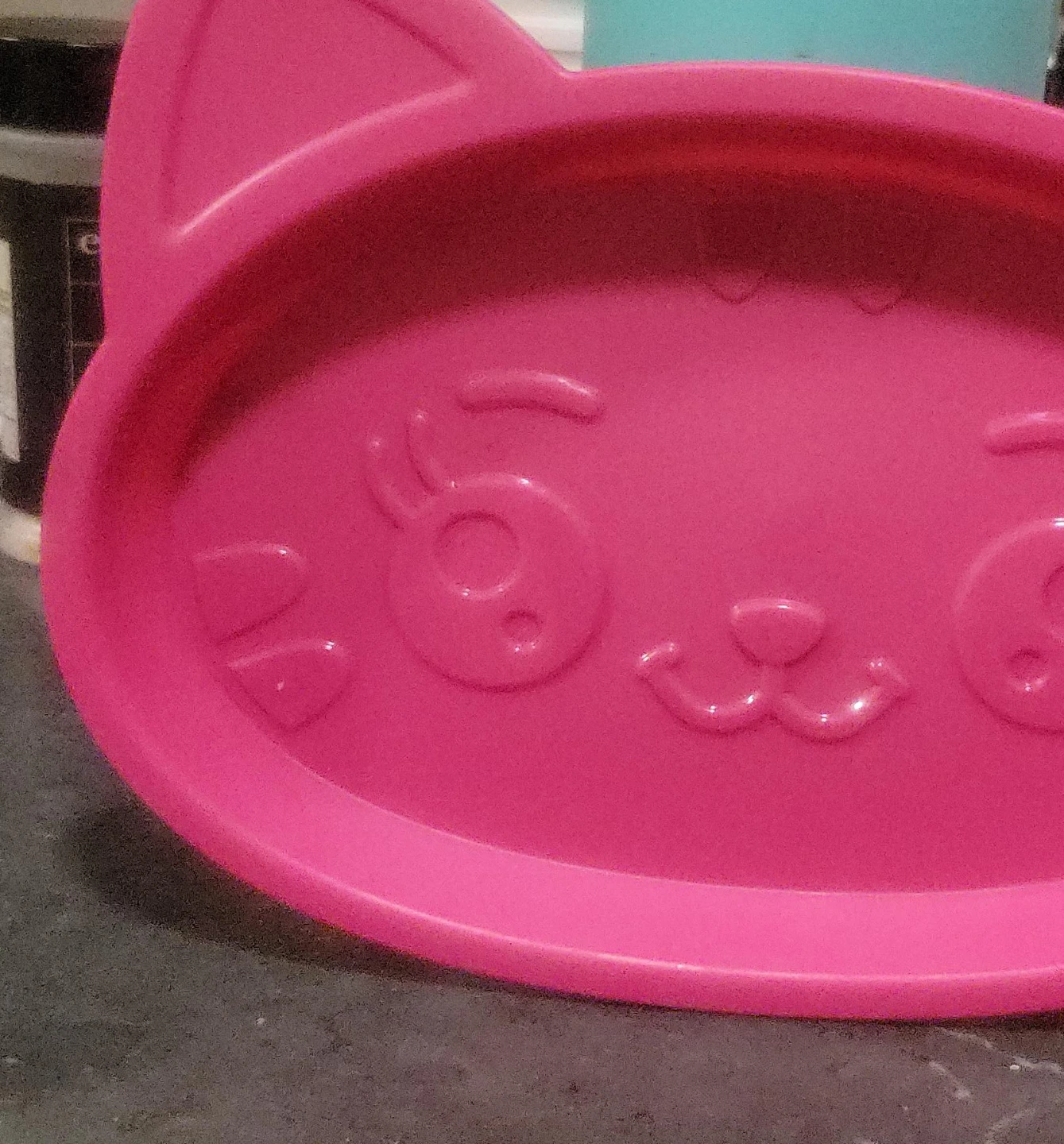 Pink Cat Shaped Pet Bowl