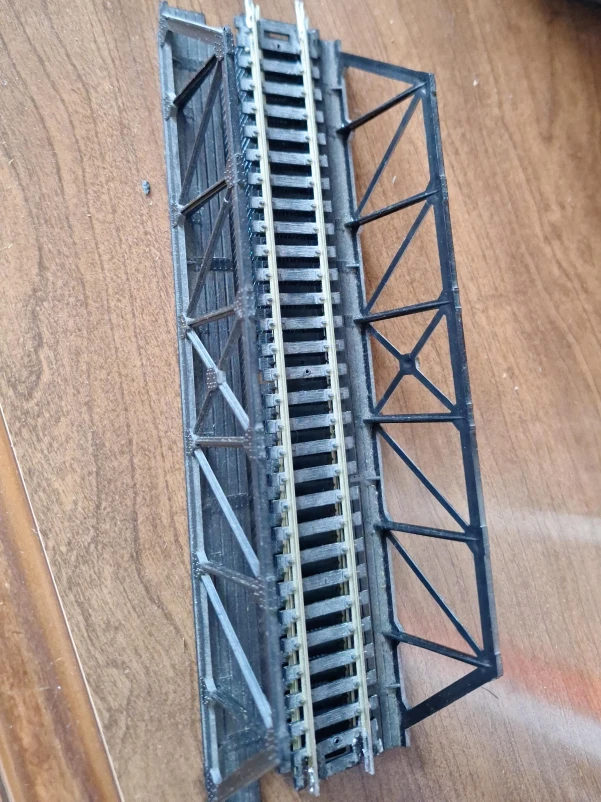 Model HO Scale Train Bridge Track Section