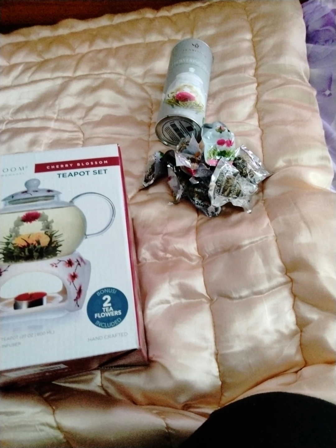 Teabloom Cherry Blossom Teapot Set with 2 Tea Flowers - photo 2