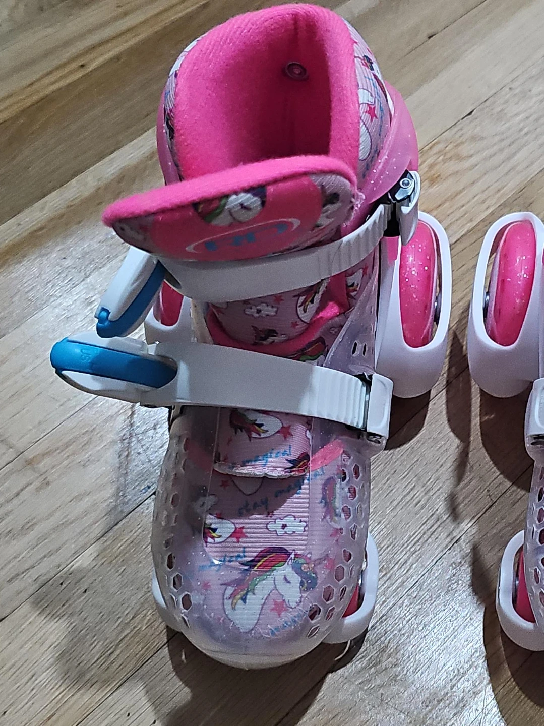 Kids Pink Unicorn Adjustable Roller Skates Size Small