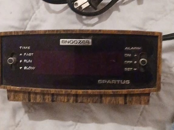 Vintage Spartus Snoozer Digital Alarm Clock