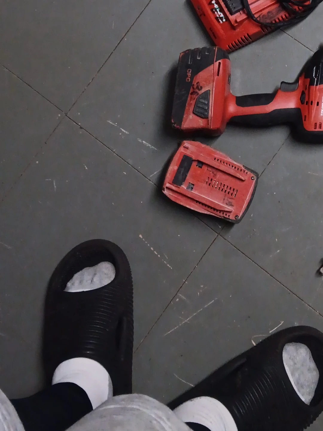 Hilti SIW 6AT-A22 Cordless Impact 3/4 impact Wrench - photo 4