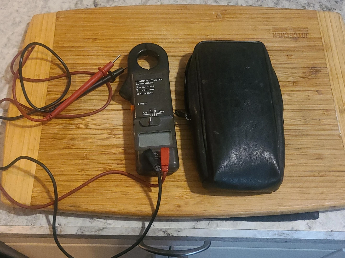 Clamp Multimeter with Autoranging Function