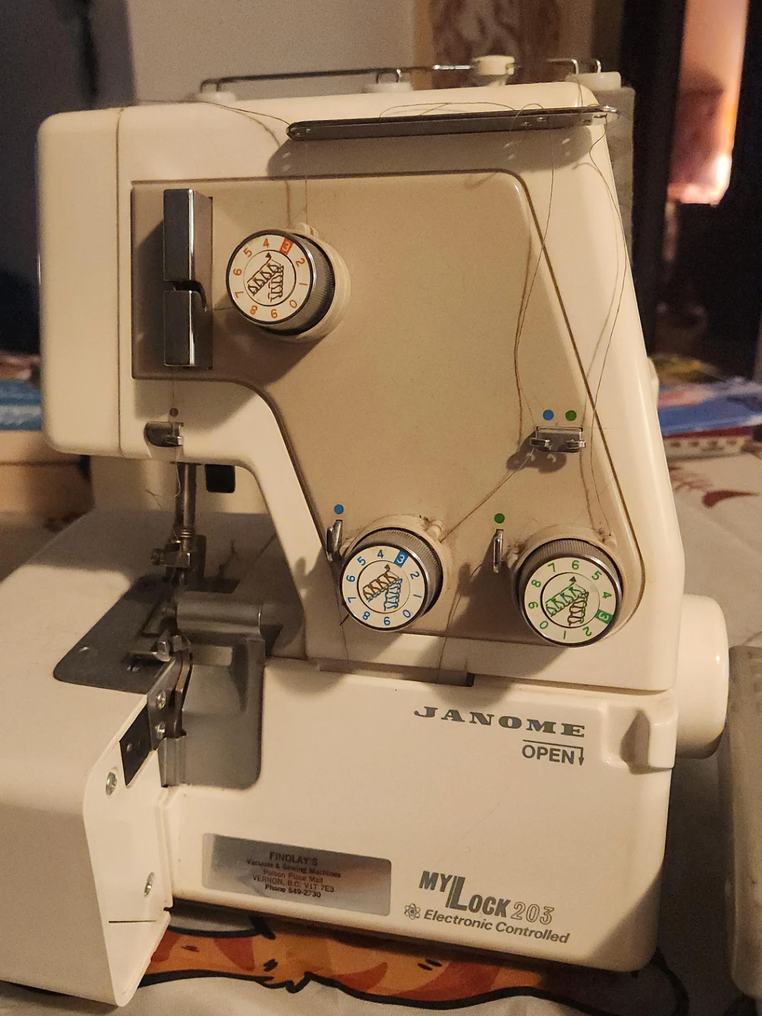 Janome MyLock 203 Serger Overlock Sewing Machine