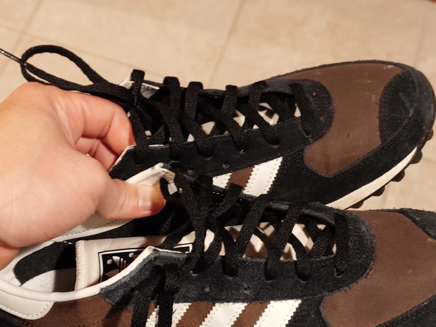 Adidas Sneakers