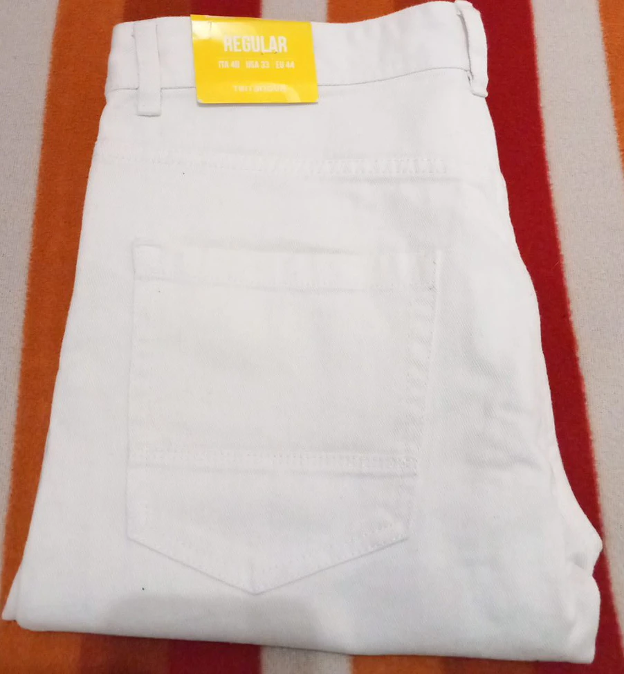 White Regular Fit Jeans - Size 33