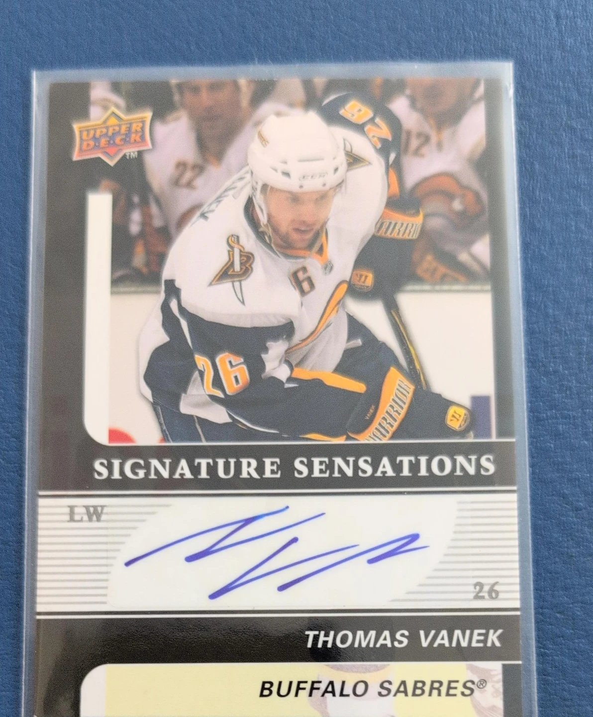 Thomas Vanek Autographed Hockey Card - 2009-10 Upper Deck