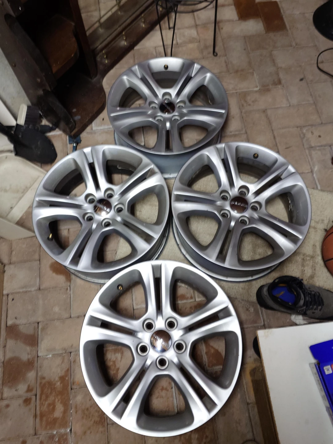 Dodge Set of 4 Silver Alloy Rims