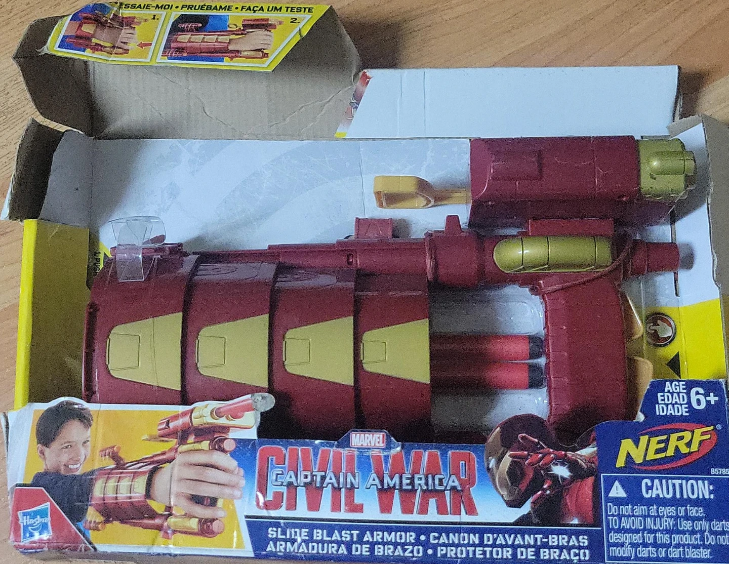 Nerf Marvel Captain America Civil War Slide Blast Armor