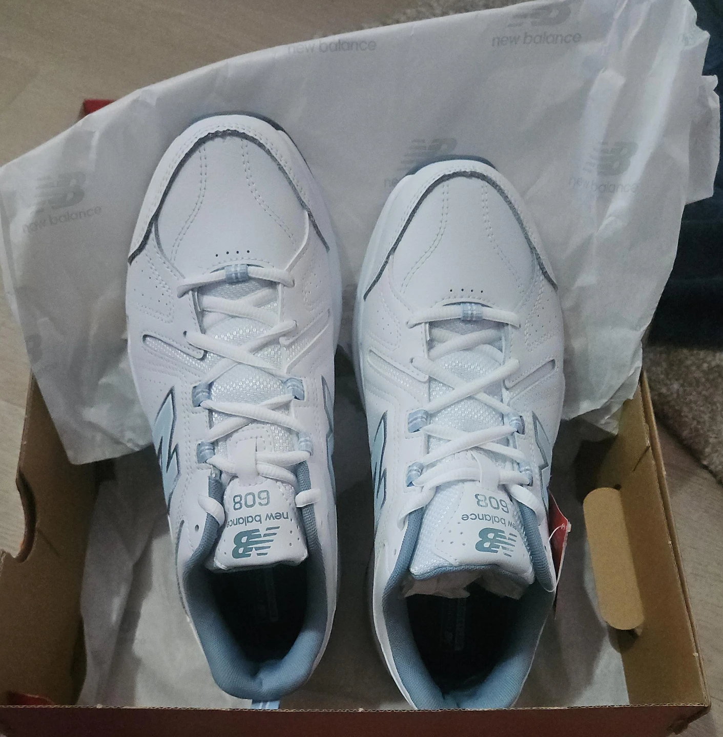 New Balance 608 Women's White/Light Blue Walking Shoes Size 9