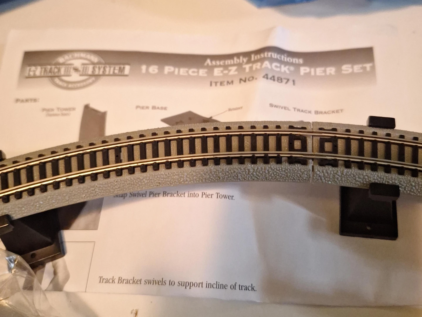 Bachmann E-Z Track 16 Piece Pier Set 44871
