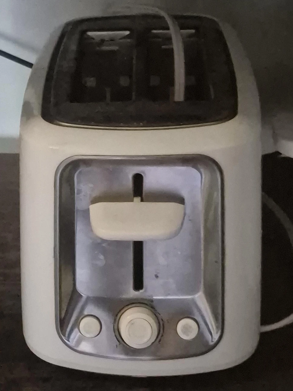 White 2-Slice Toaster