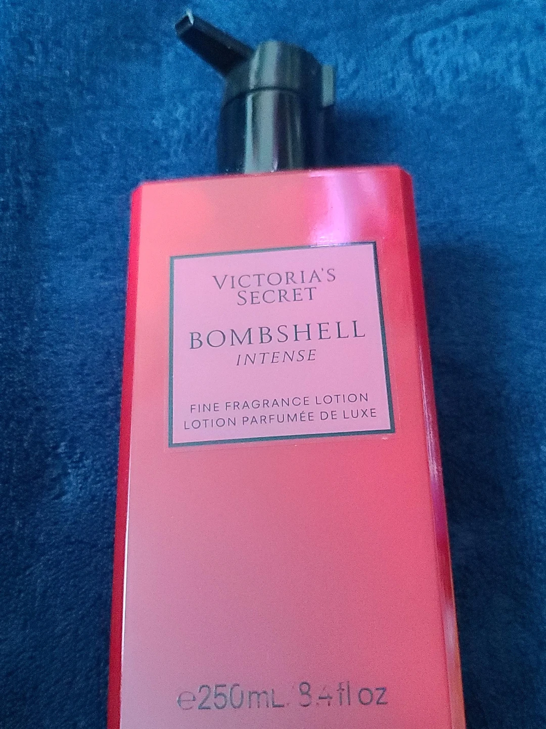 Victoria's Secret Bombshell Intense Fine Fragrance Lotion 250mL