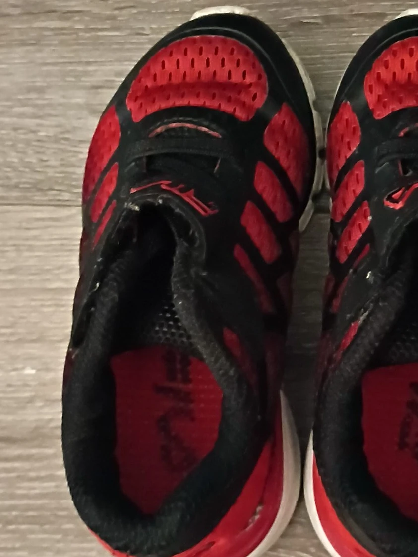 Fila Red and Black Running Shoes