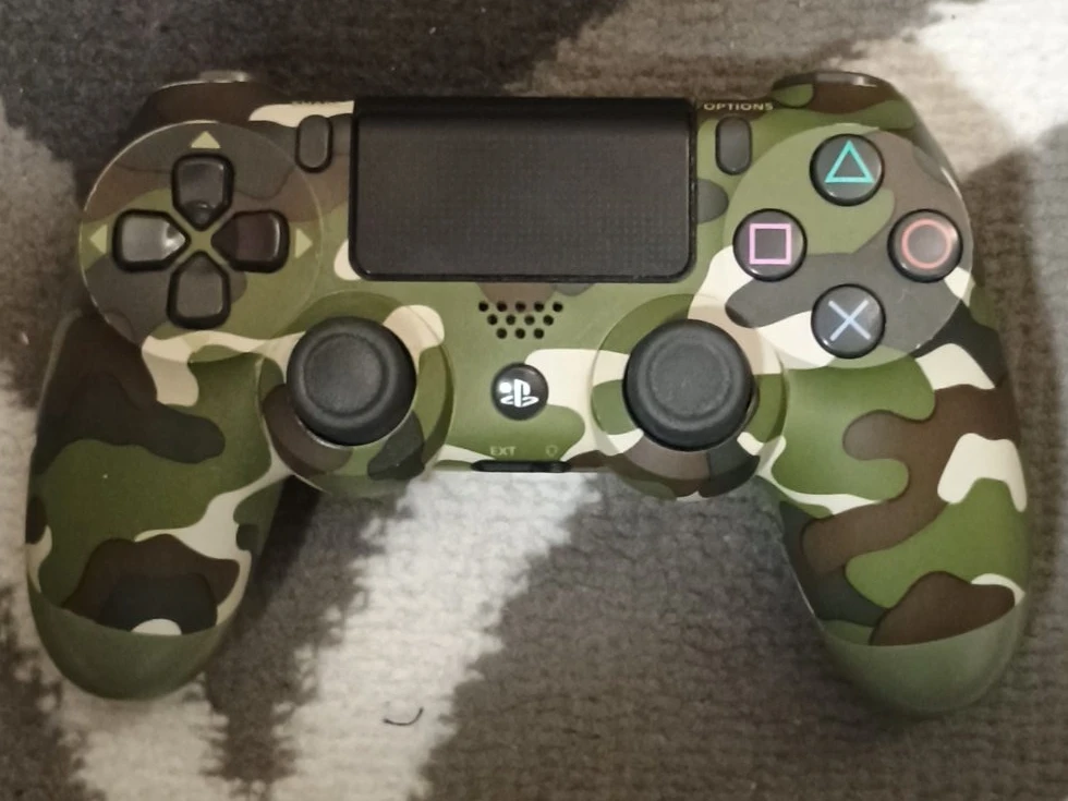 Sony DualShock 4 Wireless Controller - Camo Green