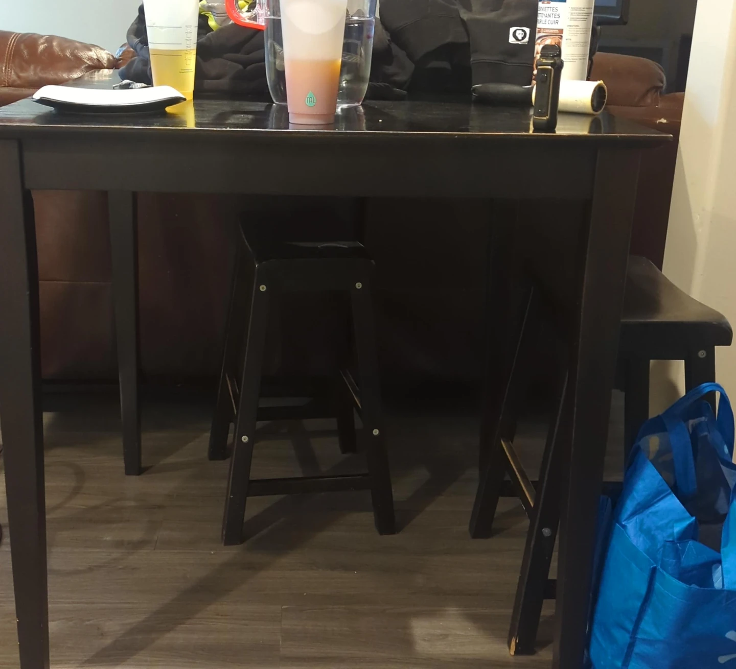 Bar table