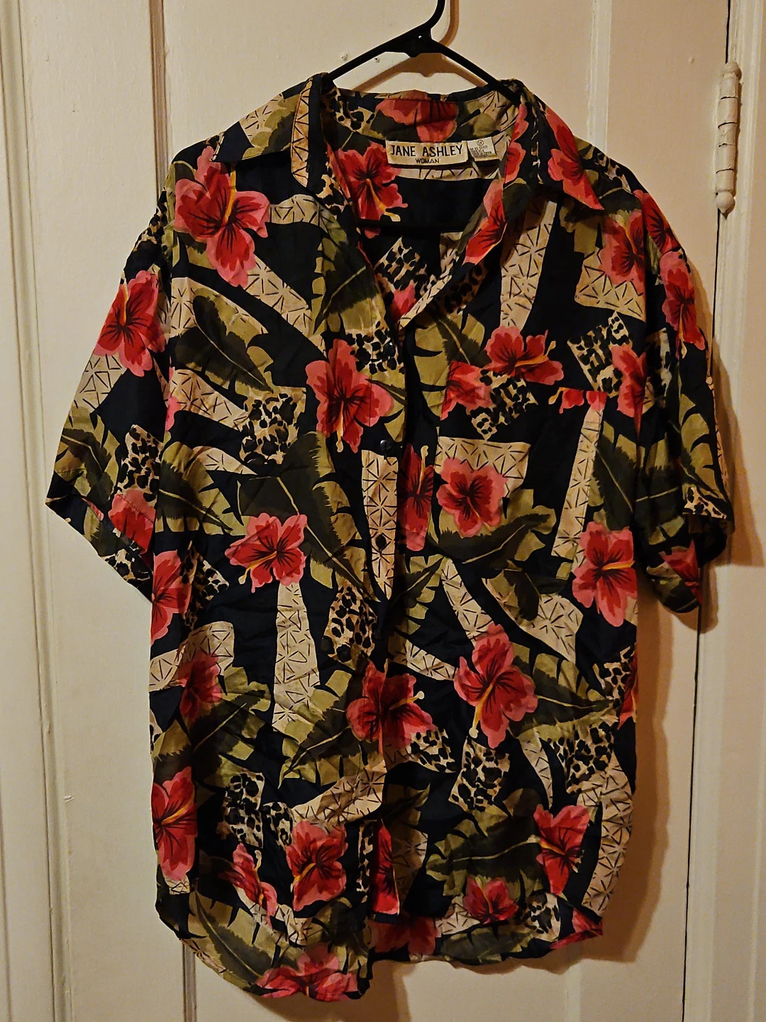 Women's shirt.