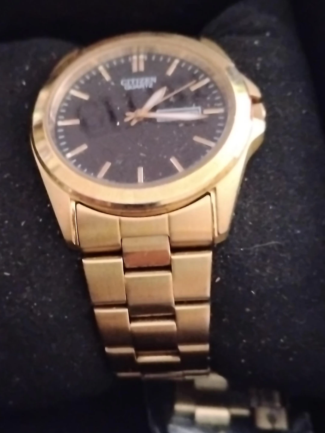 Citizen Quartz Gold Tone Watch