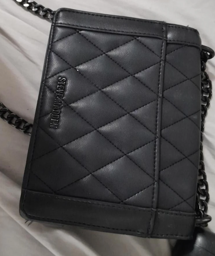 🌱Steve Madden Black Quilted Crossbody Bag