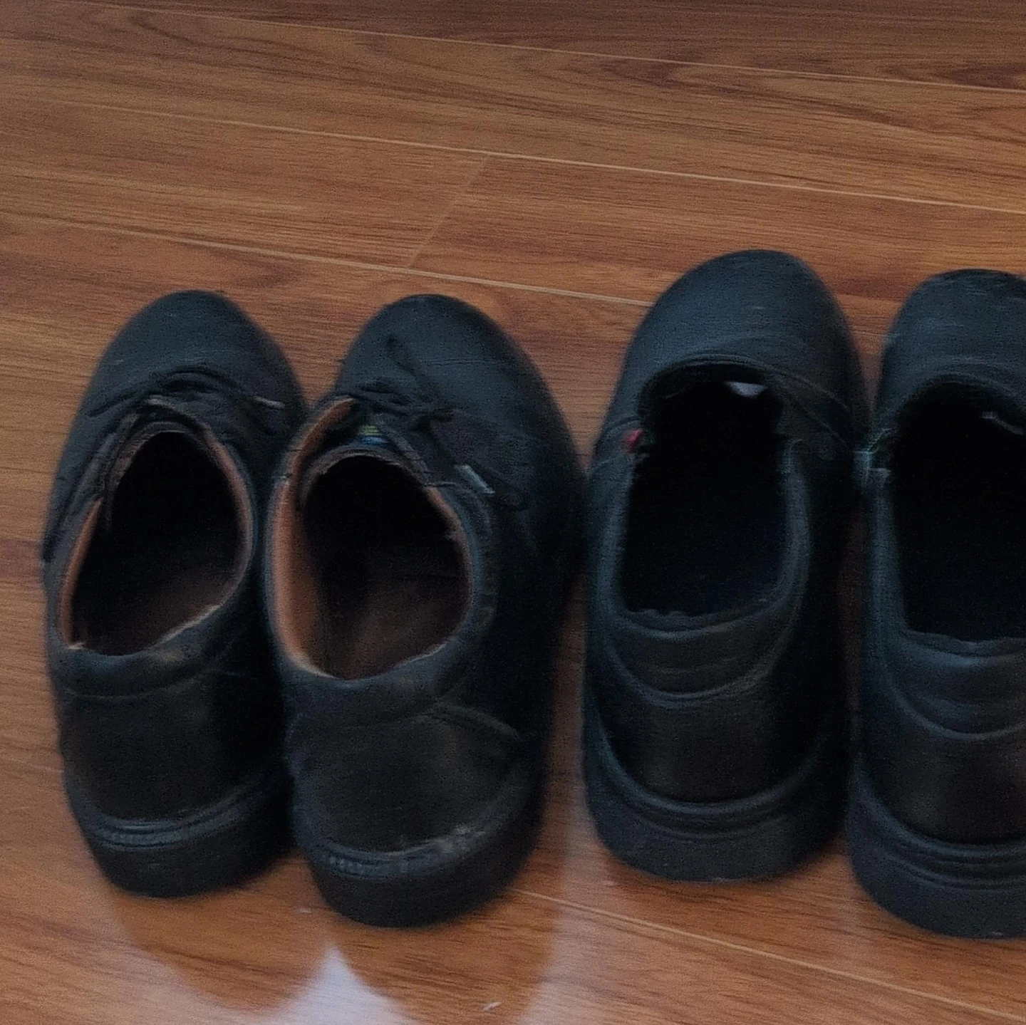 Black safety shoes $10 each
